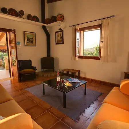 Sleeps 4 Pool Air Con Wifi Pollença